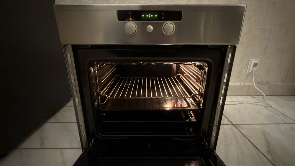 Cuptor electric Whirlpool