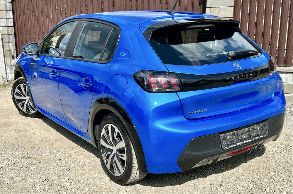 Peugeot e-208 electric 2021