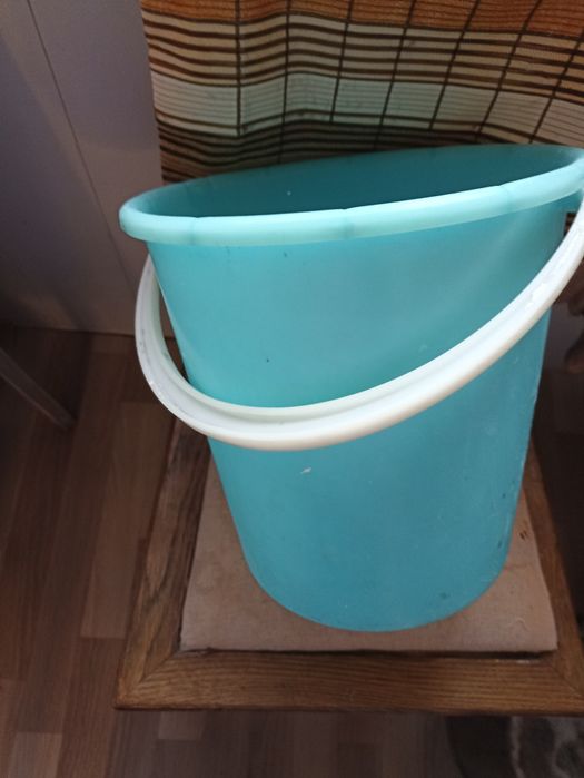 Ведра, разные, б/у, целые, пластиковые