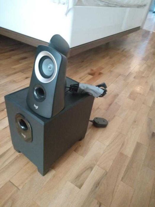 Logitech Z313 speakers
