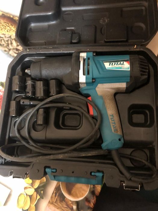 Vand Pistol electric de impact TOTAL