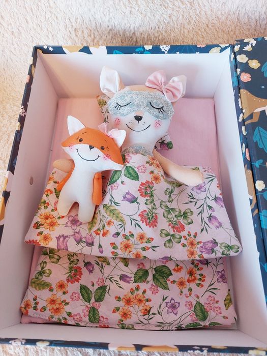 Комплект за игра: кукла с аксесоари в кутия