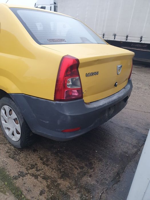 Triplă lampă stop capotă portbagaj bară spate logan 2