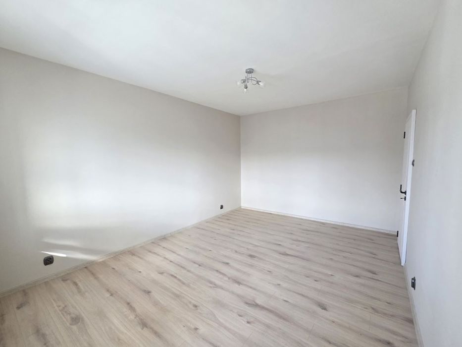 Продава се Тристаен апартамент в София, Люлин 1 - 65 кв.м за 1405 €/кв.м - Снимка #8