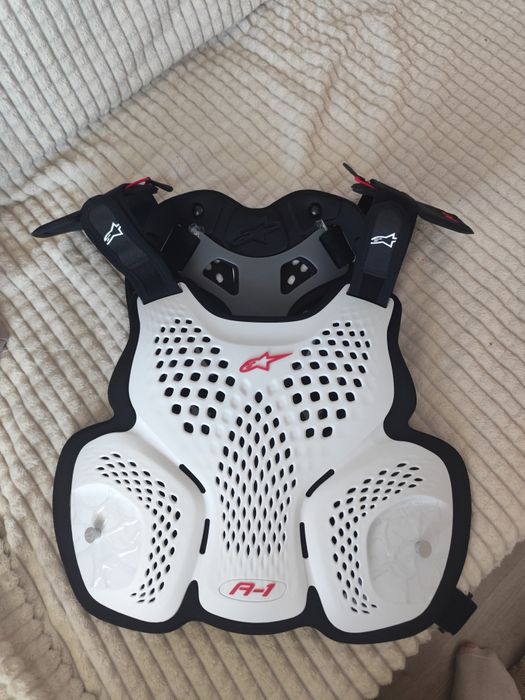 Alpinestar a-1 нагръдник