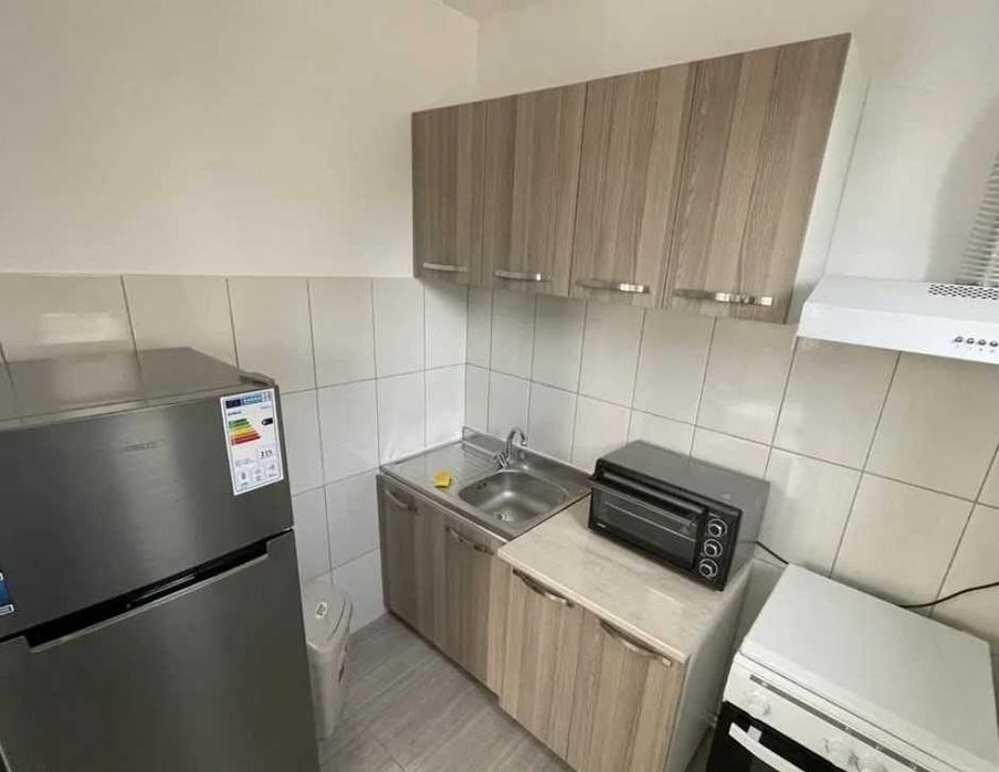 Дава се под наем Едностаен апартамент в Пловдив, Централна гара - 40 кв.м за 183.6 € - Снимка #1