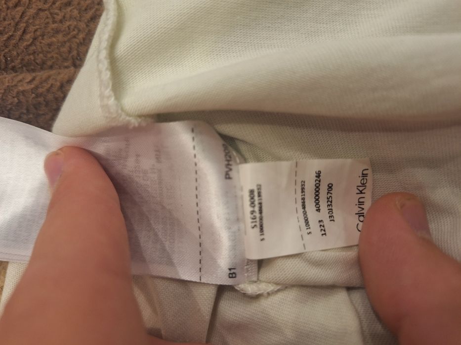 Оригинална тениска на Calvin Klein размер S