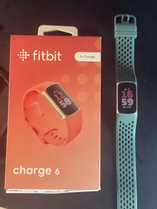 Фитнес-трекер Fitbit Charge 6