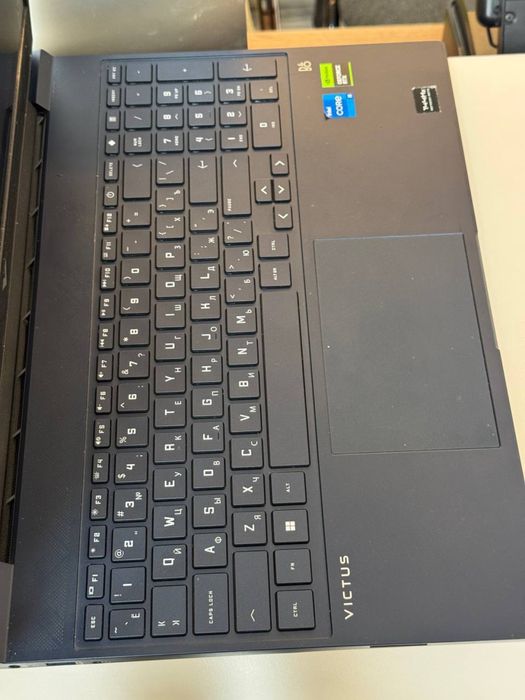 HP Victus i5/12, SSD 512GB, RTX4050 |