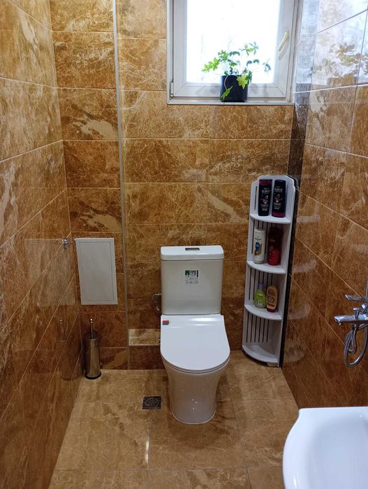 Вътрешни ремонти-Бояджийски услуги ,шпакловка, лепене на плочки и др.