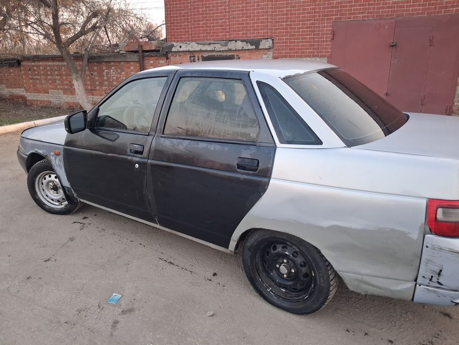 Ваз 2110.      .
