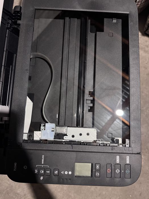 Продам струйный цветной принтер