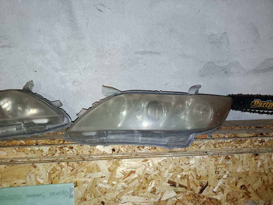 Продам Фары Камри 40