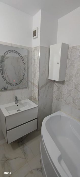 Apartament 3 camere 2 bai Dacia, etajul 3