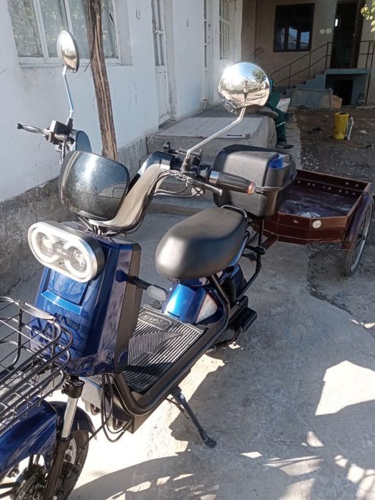 Skuter sotiladi srochni!!!