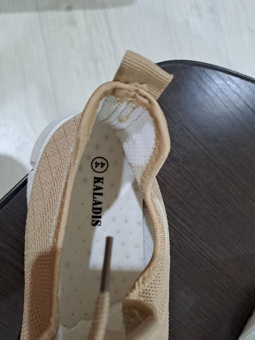 Продам новые красотки 44 размер