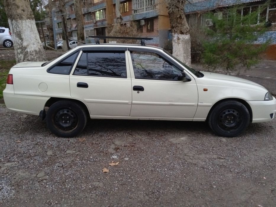 Продается нексия 2