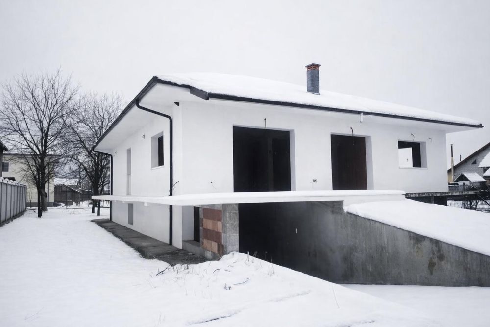 Casa noua in Calimanesti