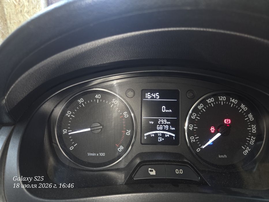 Продам авто skoda rapid 2014 года