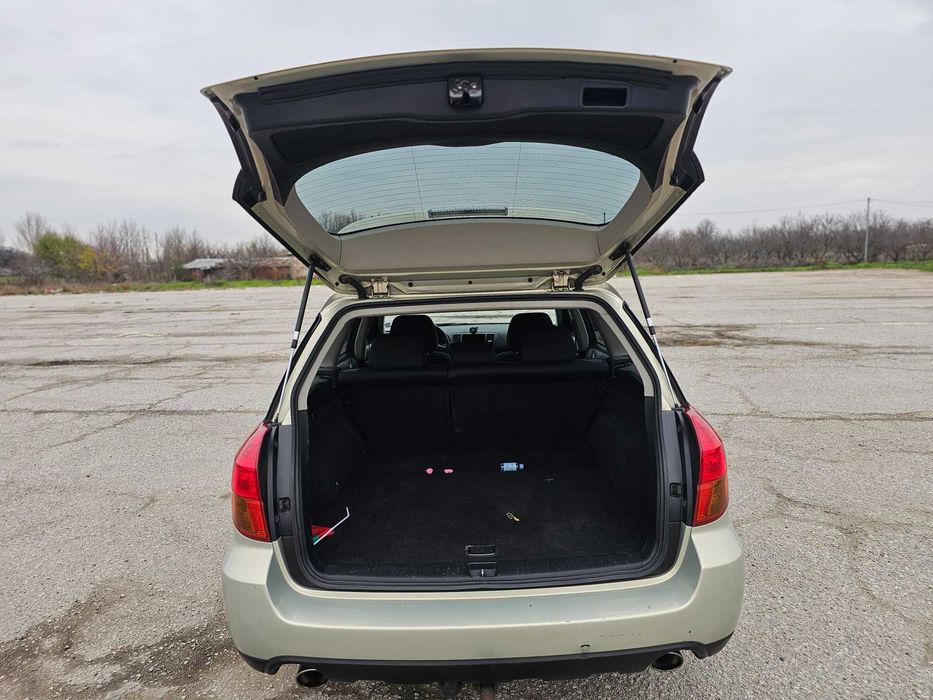 КАПАРИРАН . Subaru outback 2.5 benzin\gas automatic