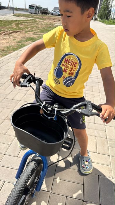Продам велосипед на 3-5 лет