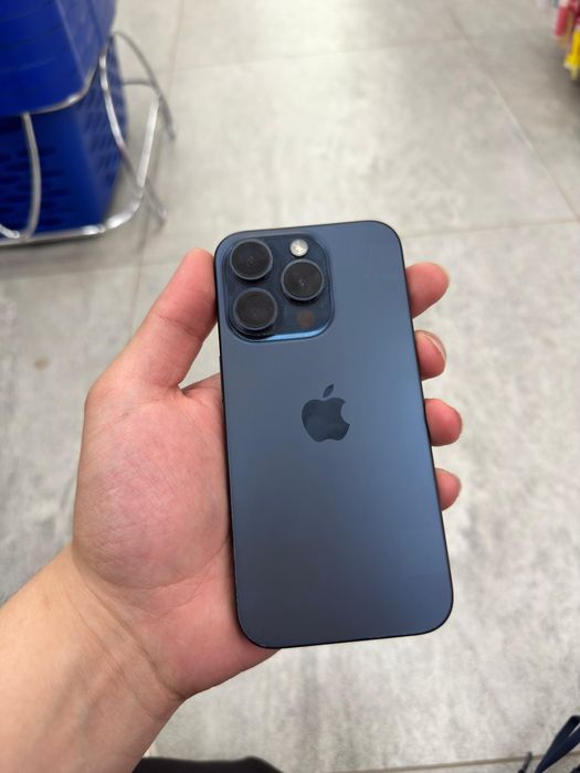 Продаю Iphone 15 pro
