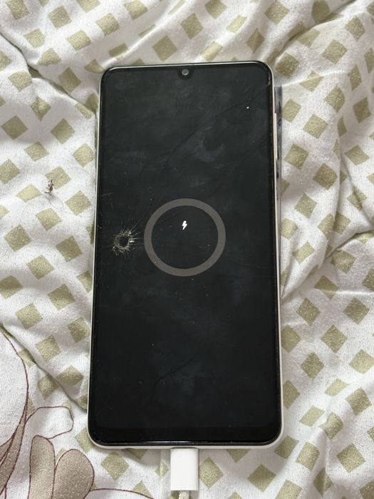 Samsung A32 б/у.