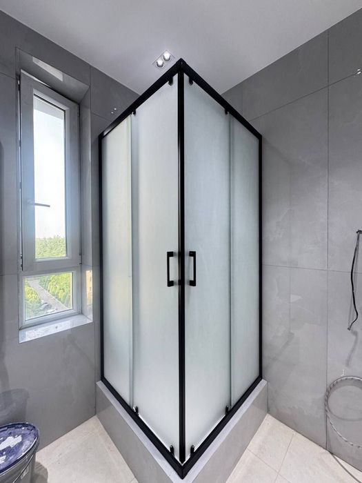 Akfa romlar, surma eshiklar, deqarativni oynalar,dushuvoy kabinalar