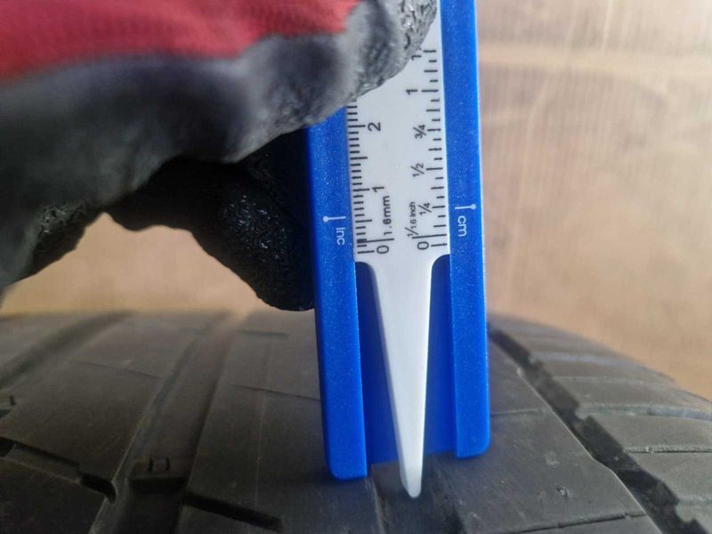 2 Hankook R21 295/35
летни гуми
DOT0723