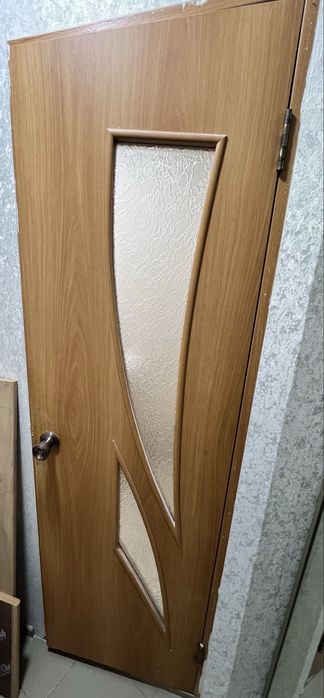 Дверь межконтаная.