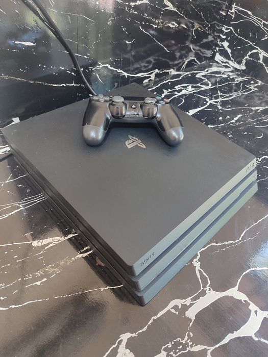 Продается Playstation 4 Pr0