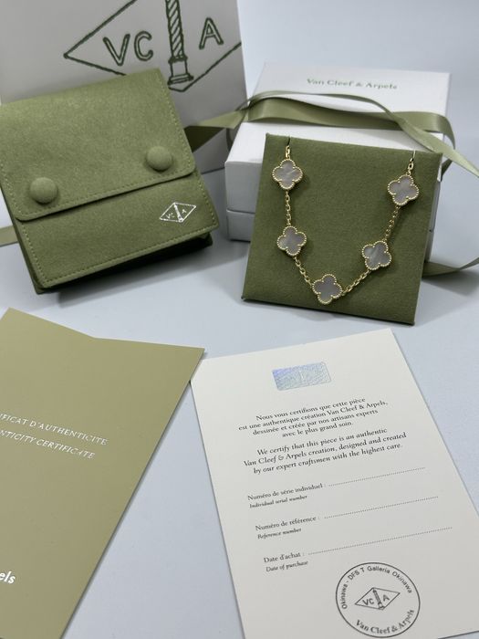 Brățară Van Cleef & Arpels 5 motifs Gold 750 White Pearl