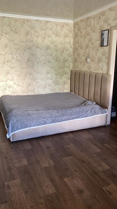 Кровать  продается б/у             .