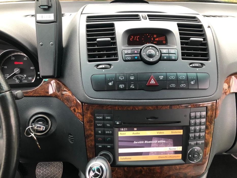 Mercedes Viano 2,2   an 2010 înmatriculat în Romania