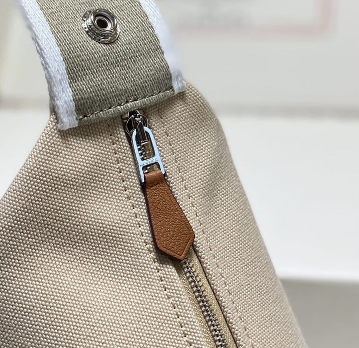 Чанта Hermes бежов цвят