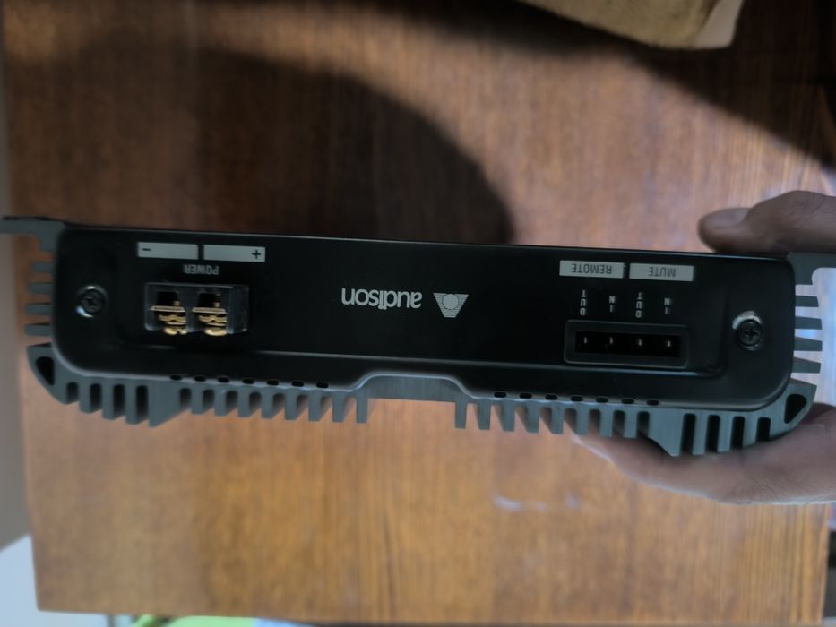 Уселитель sq Audison vr 203