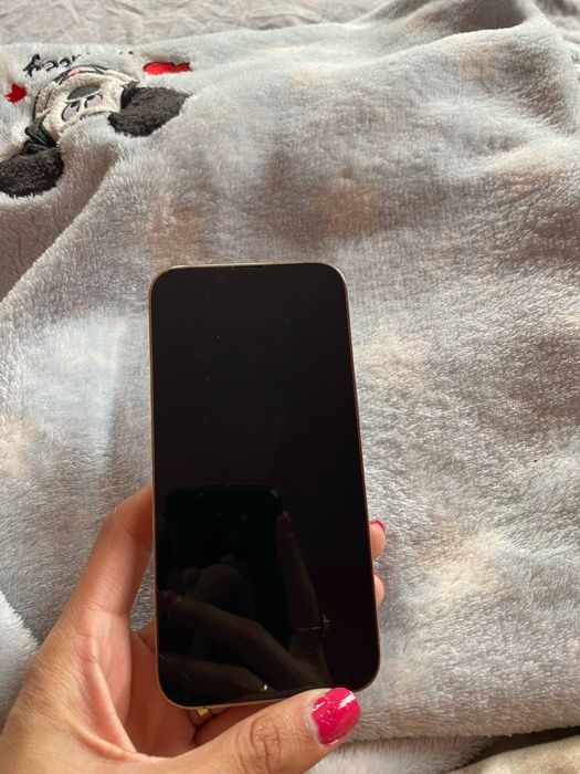 Iphone 13 pro gold
