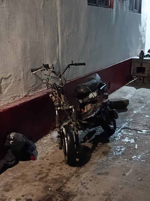 Мопед м 8 про скилет