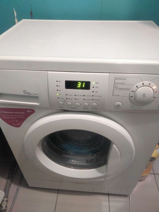 Продам стиральную машинку