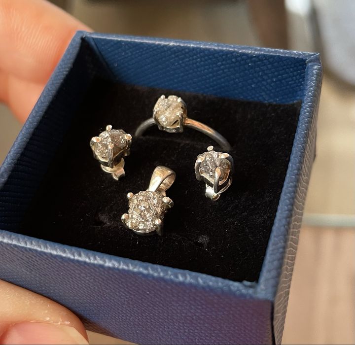 Set argint cu diamante naturale brute