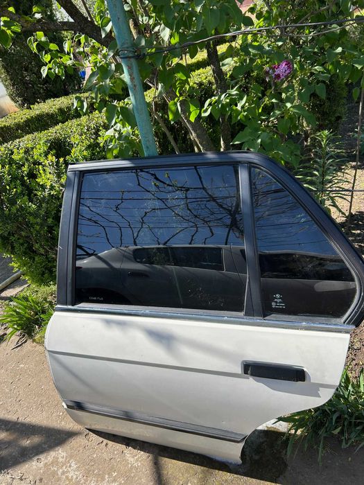 Ușă (portieră) stânga spate BMW E30 (ursuleț)