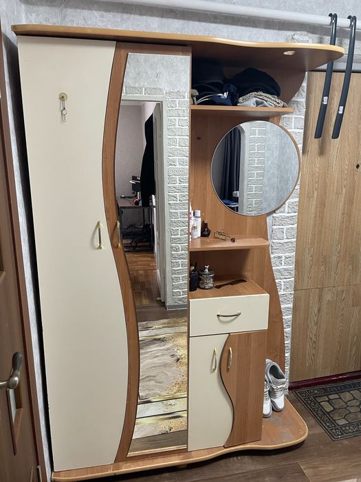 Отдам прихожку бесплатно самовывоз