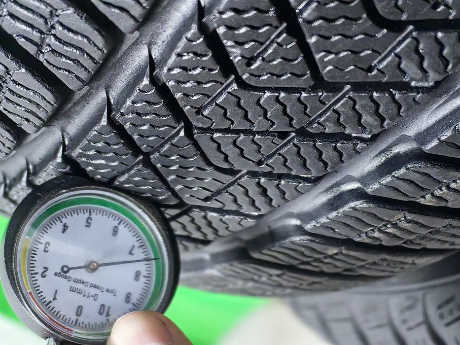 225/50R18 Pirelli run flat steluță