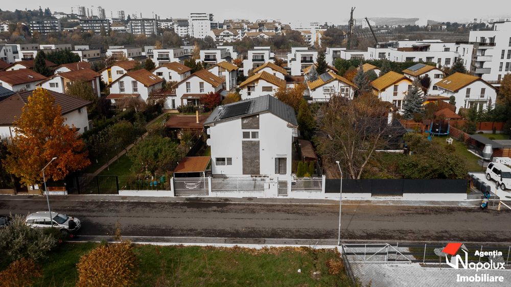 EXCLUSIVITATE – Casă SMART modernă cu piscină