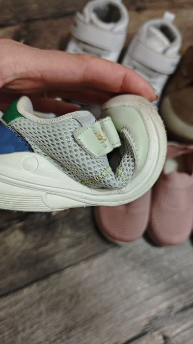 Продам обувь на девочку