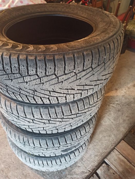 Продам б/у зимняя резина