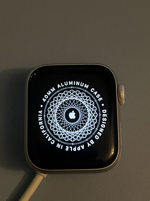 Apple Watch SE 2020 40mm GPS+Cellular