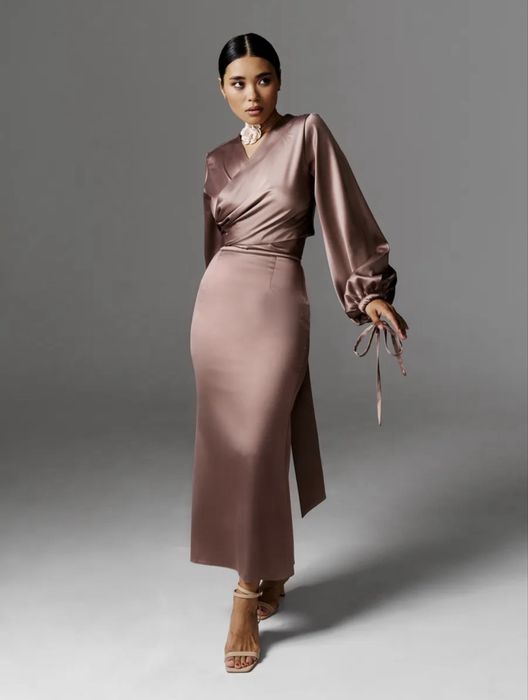 Шелковый вечерний костюм