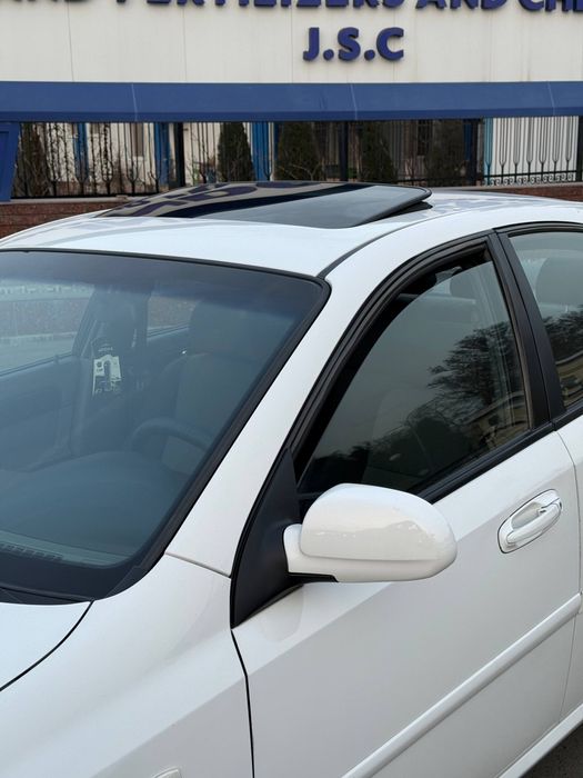 Lasetti 2011 1.8 avtamat