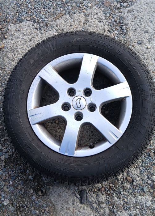 Jante cu cauciucuri iarna 195 65 15 pt Golf 6